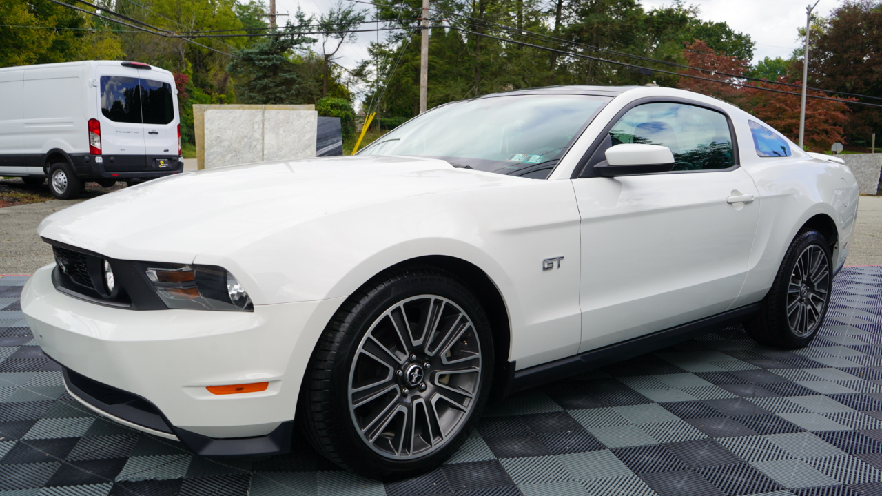 Ford Mustang 2dr Cpe GT 2010