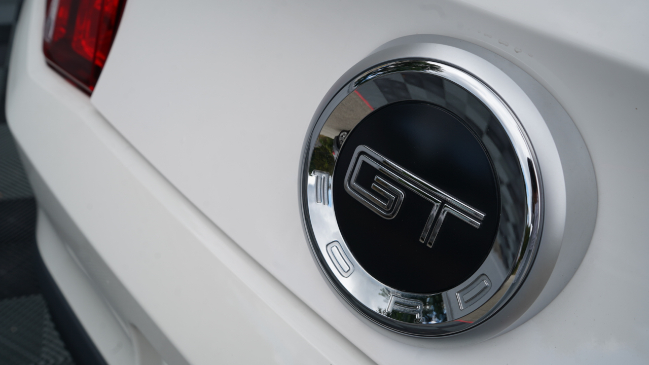 Ford Mustang 2dr Cpe GT 2010