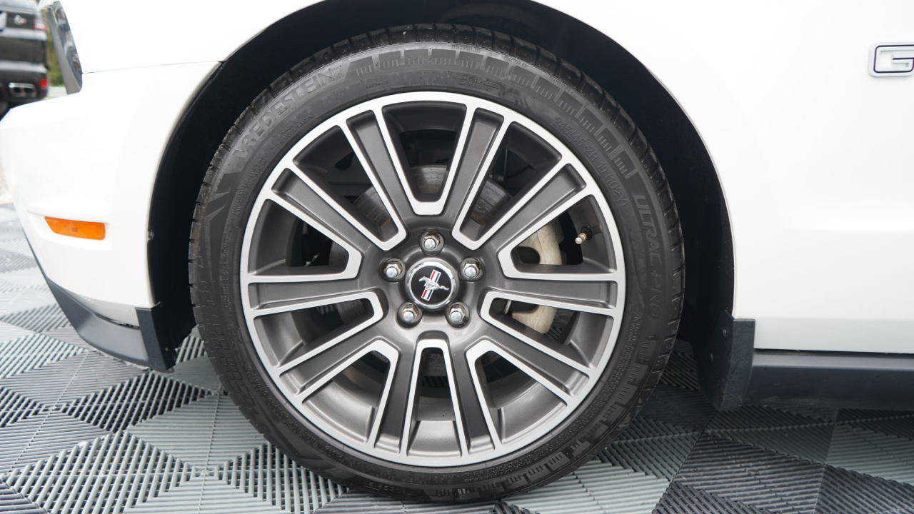 Ford Mustang 2dr Cpe GT 2010