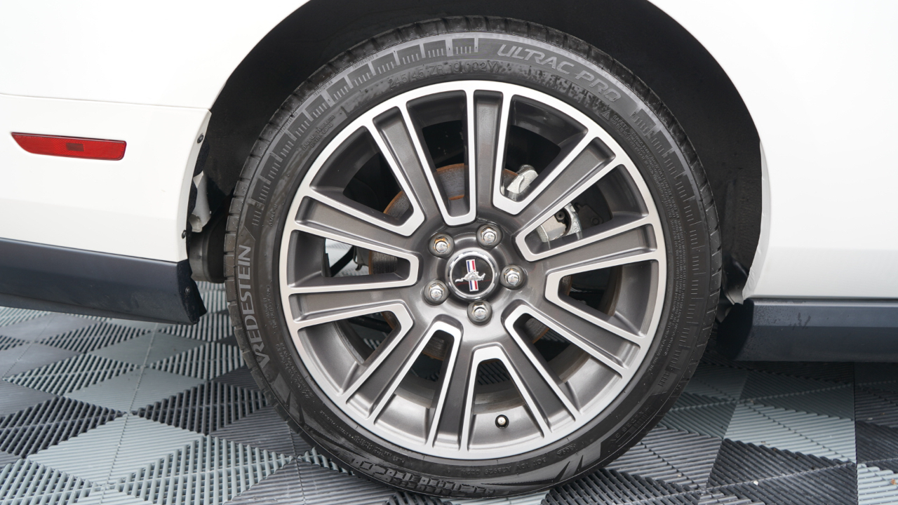 Ford Mustang 2dr Cpe GT 2010