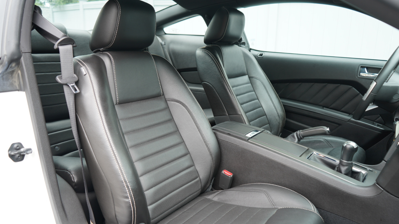 Ford Mustang 2dr Cpe GT 2010