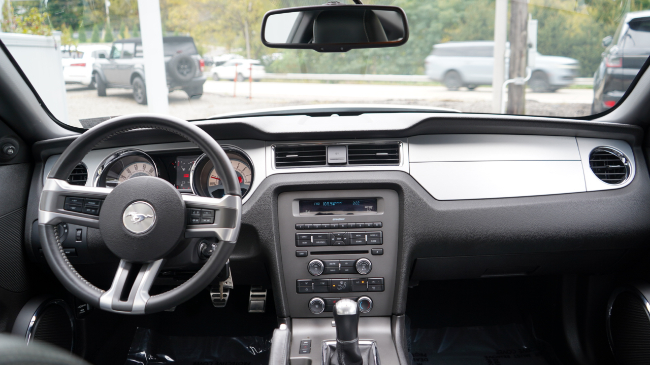 Ford Mustang 2dr Cpe GT 2010