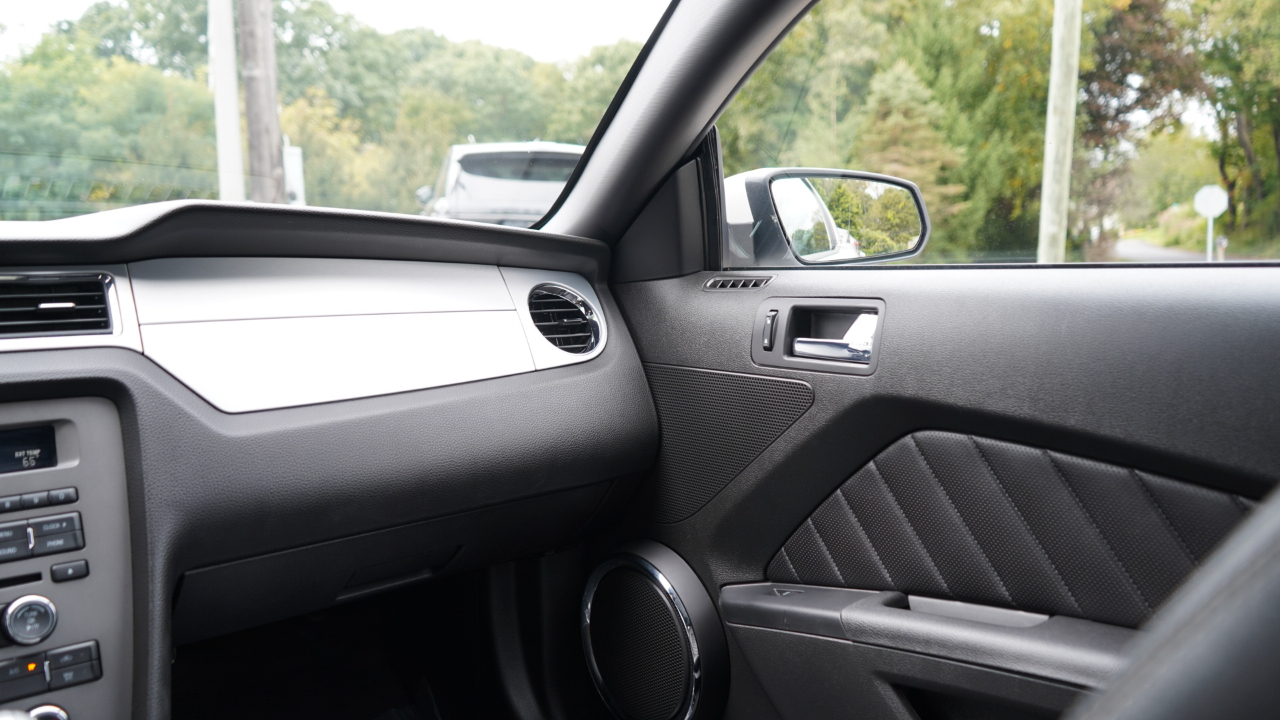Ford Mustang 2dr Cpe GT 2010