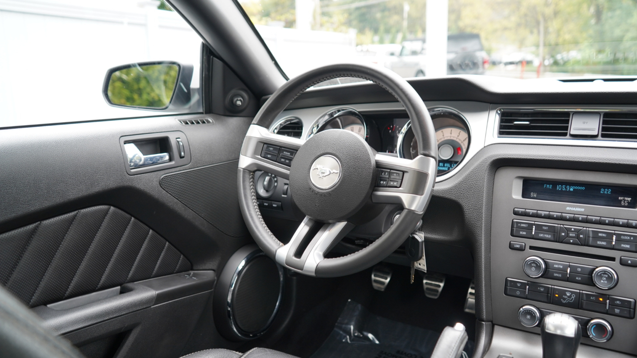 Ford Mustang 2dr Cpe GT 2010