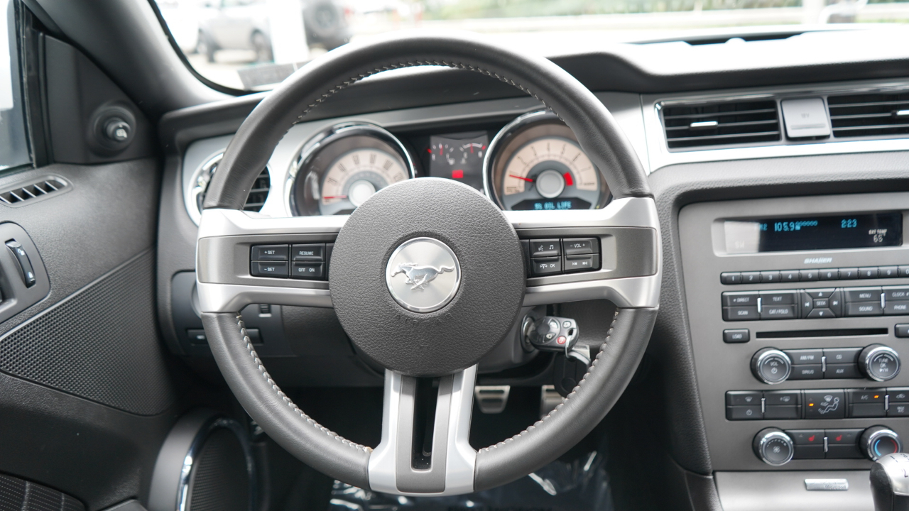 Ford Mustang 2dr Cpe GT 2010