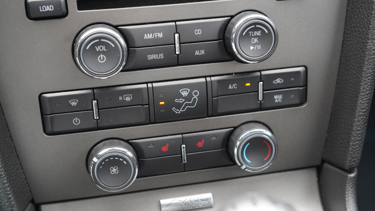 Ford Mustang 2dr Cpe GT 2010