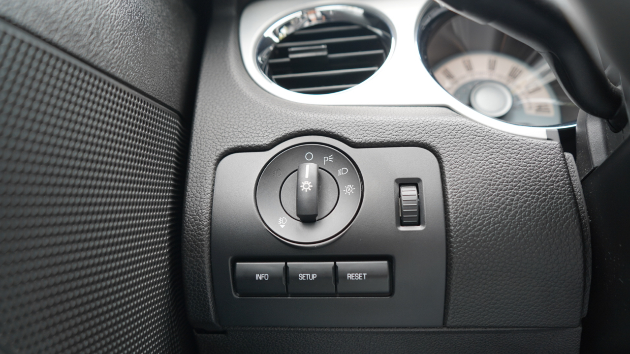 Ford Mustang 2dr Cpe GT 2010