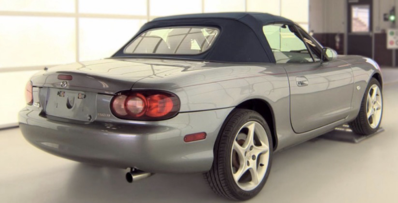 Mazda MX-5 Miata 2dr Conv Shinsen Auto 2003