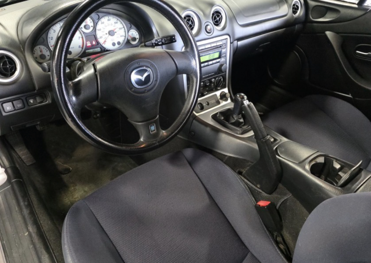Mazda MX-5 Miata 2dr Conv Shinsen Auto 2003