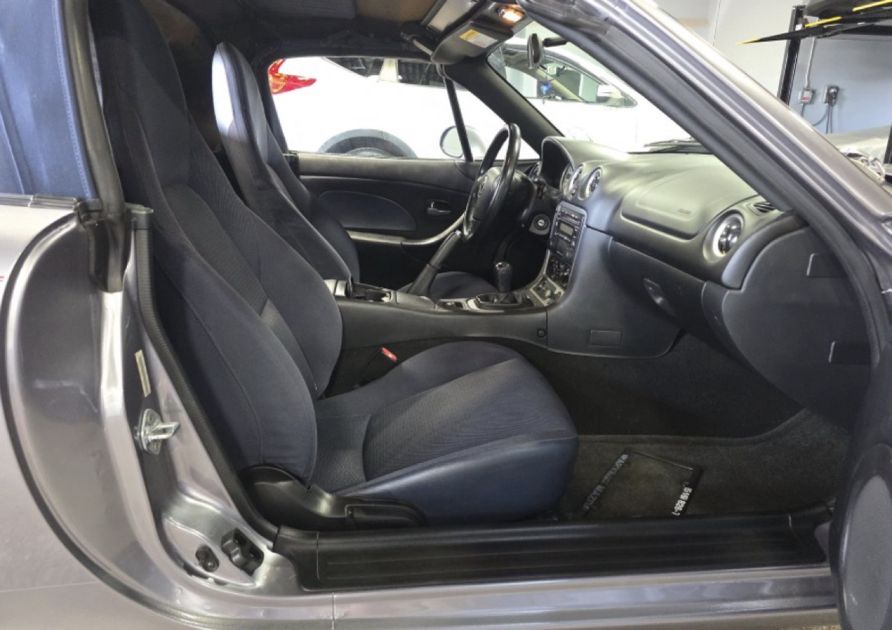 Mazda MX-5 Miata 2dr Conv Shinsen Auto 2003