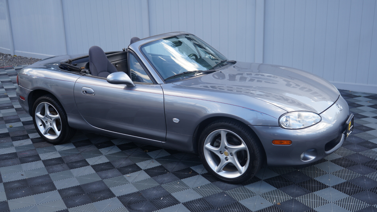 Mazda MX-5 Miata 2dr Conv Shinsen Auto 2003