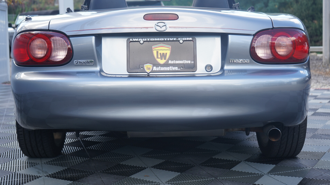 Mazda MX-5 Miata 2dr Conv Shinsen Auto 2003