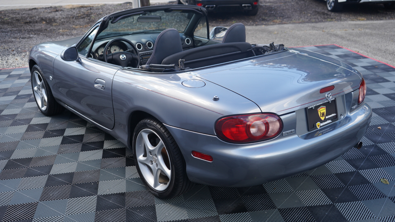 Mazda MX-5 Miata 2dr Conv Shinsen Auto 2003