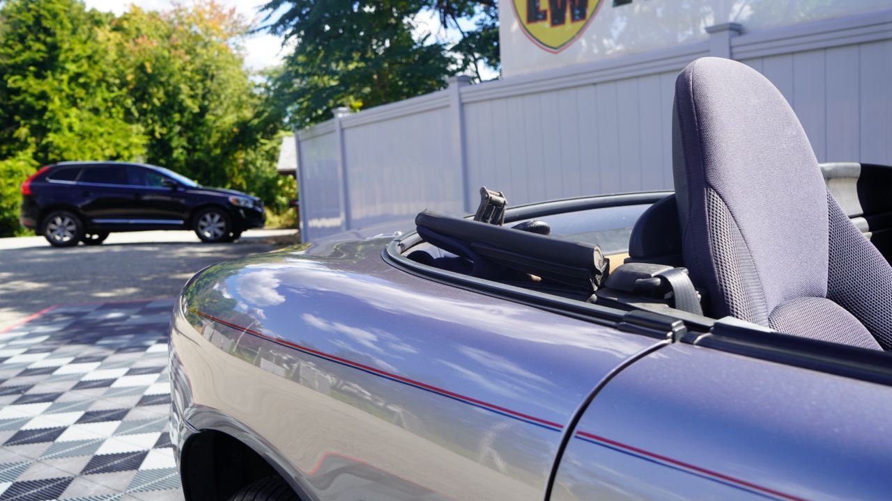Mazda MX-5 Miata 2dr Conv Shinsen Auto 2003