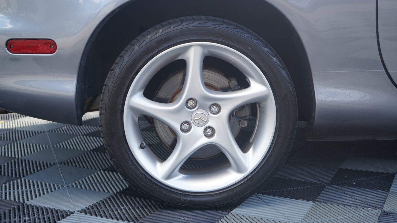 Mazda MX-5 Miata 2dr Conv Shinsen Auto 2003