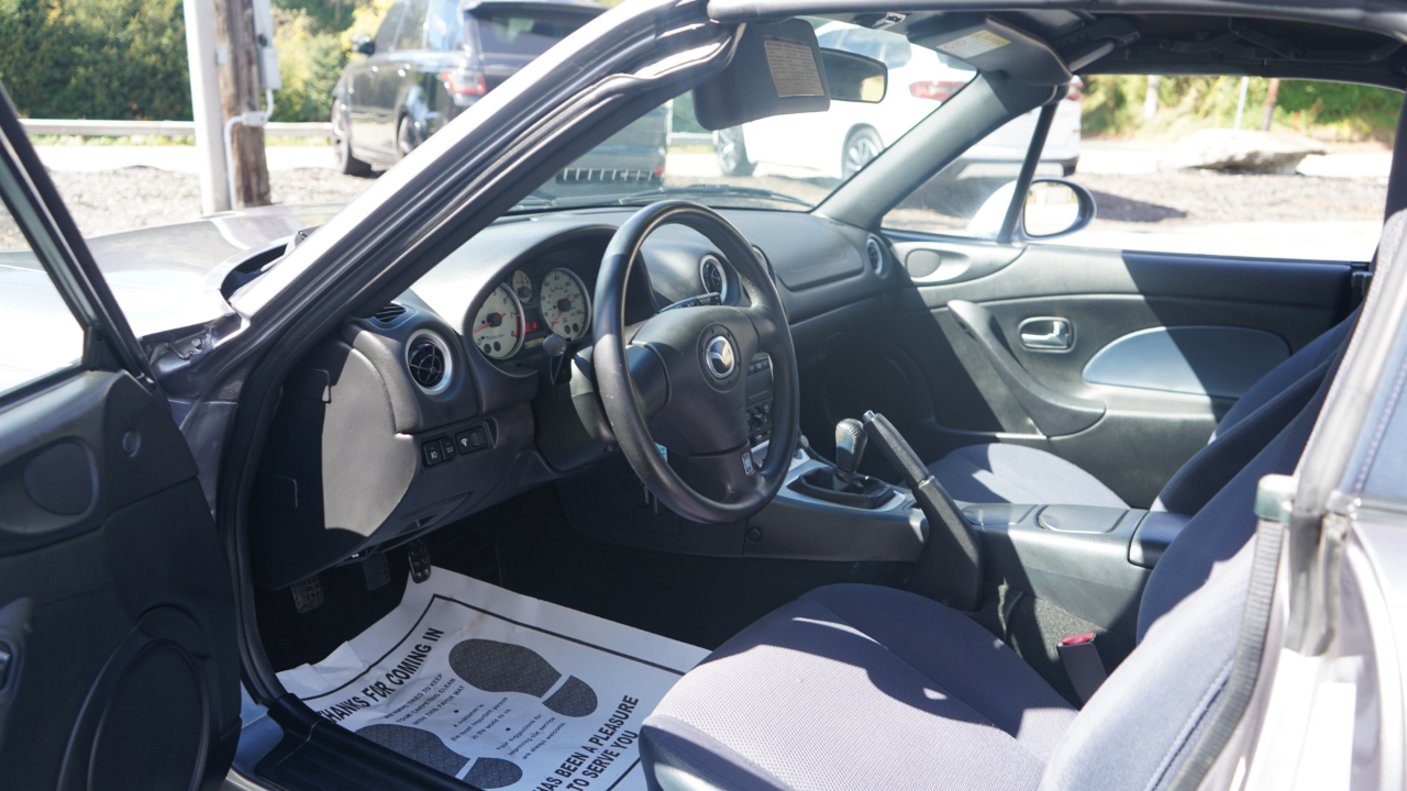 Mazda MX-5 Miata 2dr Conv Shinsen Auto 2003