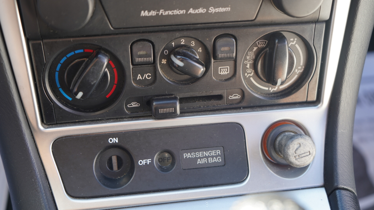 Mazda MX-5 Miata 2dr Conv Shinsen Auto 2003