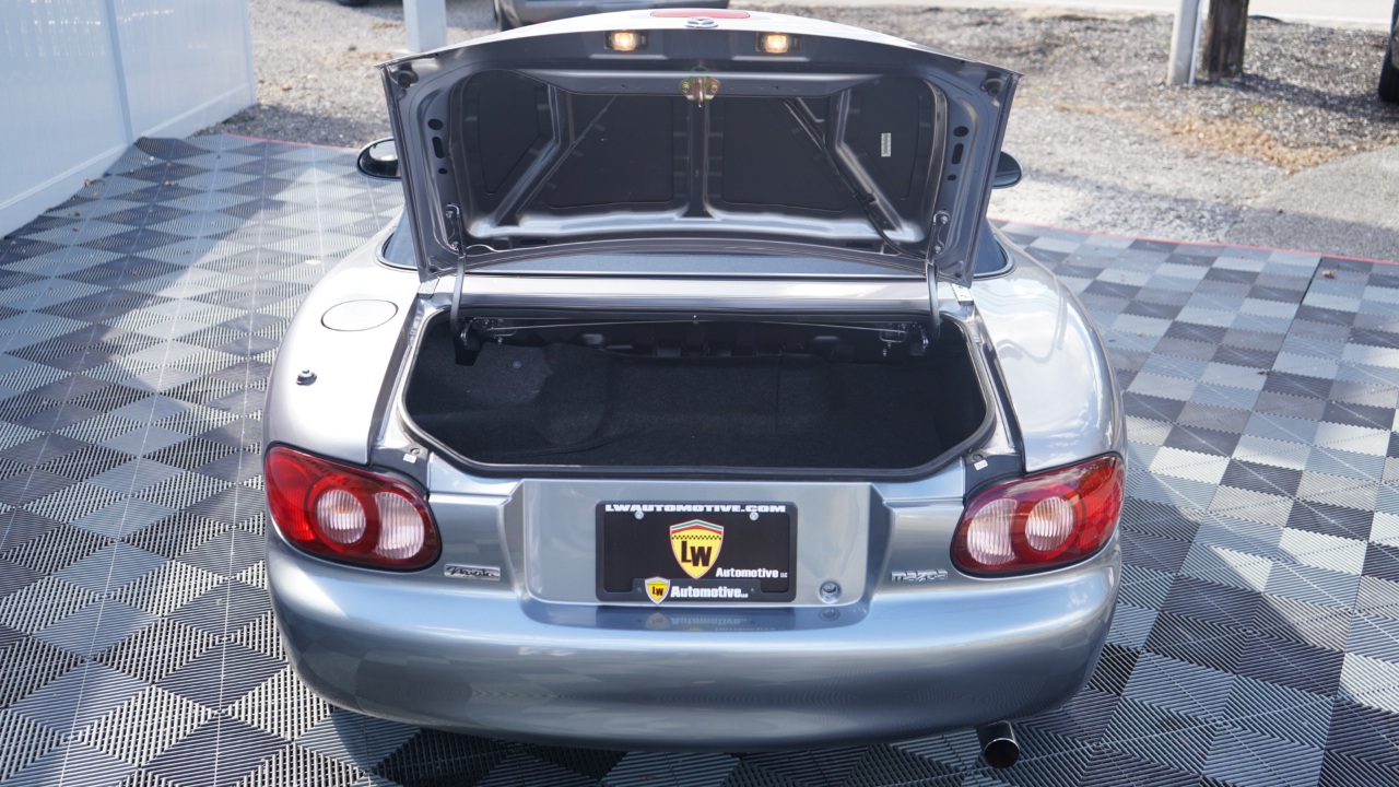 Mazda MX-5 Miata 2dr Conv Shinsen Auto 2003