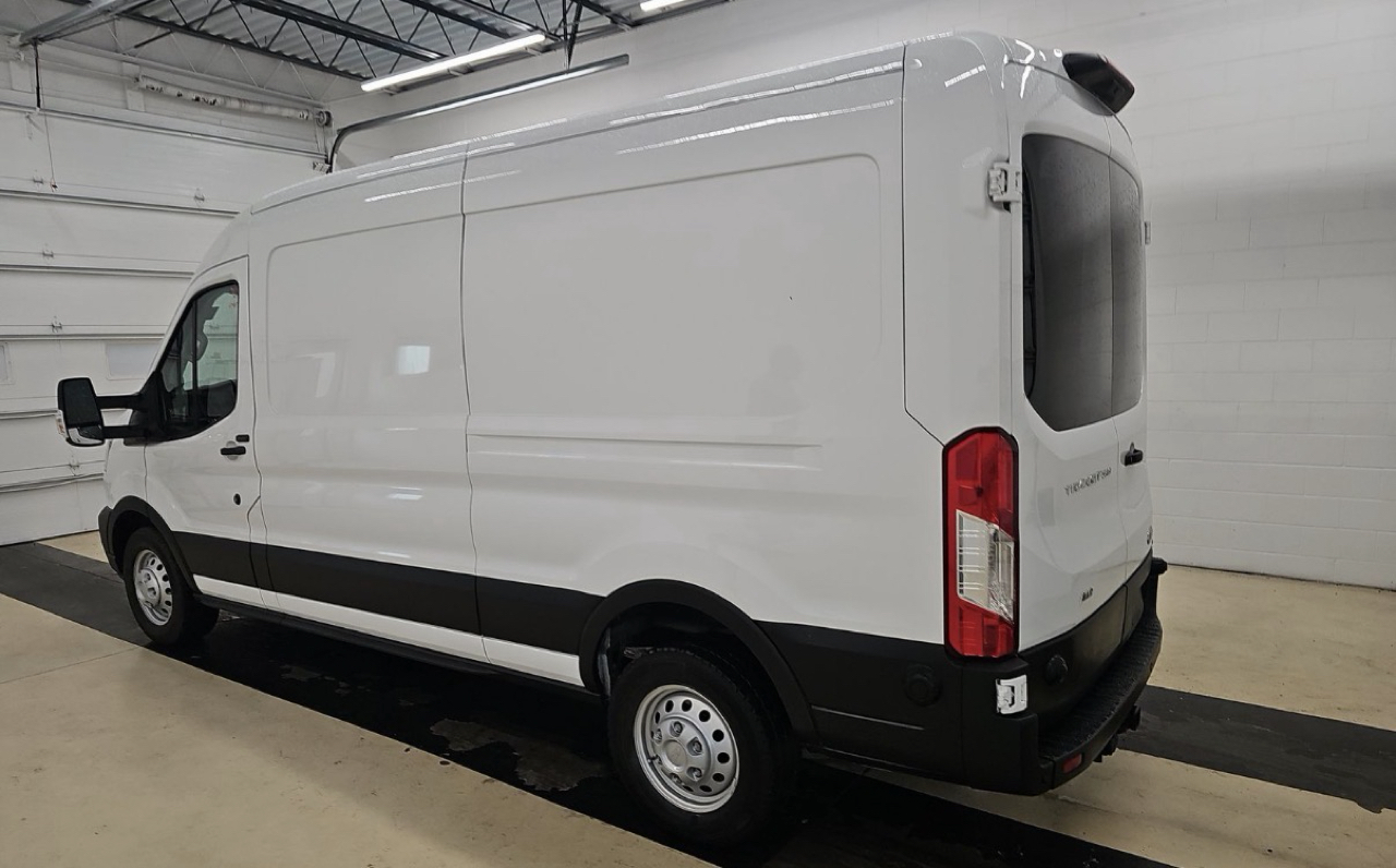Ford Transit Cargo Van T-250 148" Med Rf 9070 GVWR AWD 2024