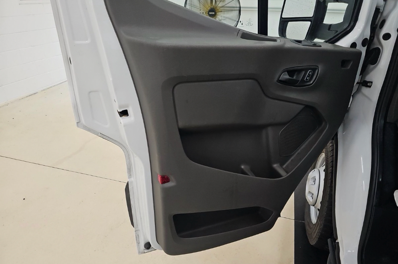 Ford Transit Cargo Van T-250 148" Med Rf 9070 GVWR AWD 2024