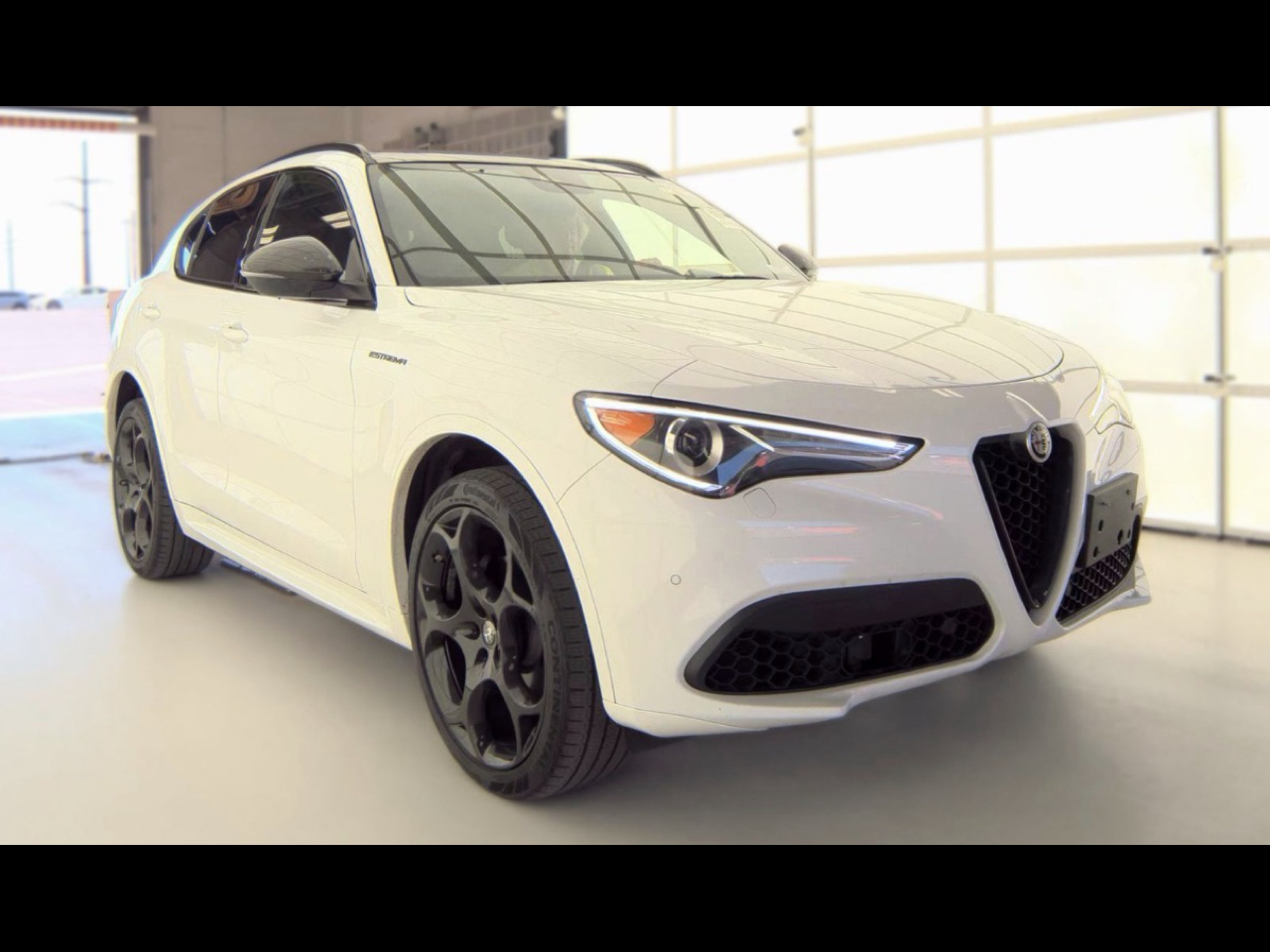 Alfa Romeo Stelvio Estrema AWD 2023