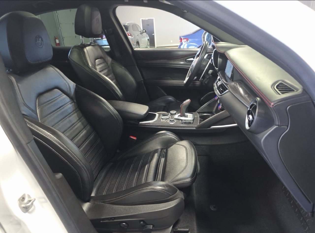Alfa Romeo Stelvio Estrema AWD 2023