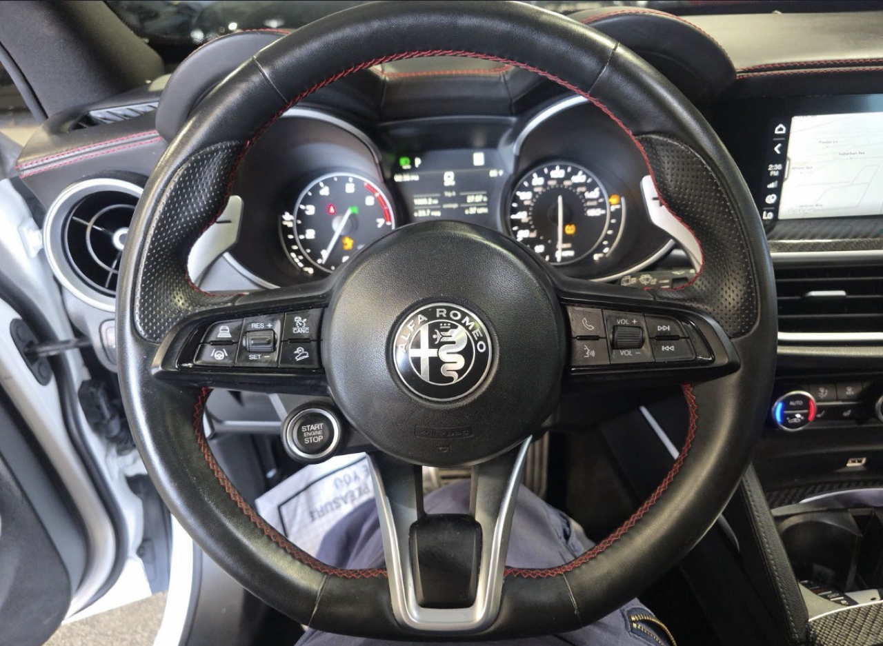 Alfa Romeo Stelvio Estrema AWD 2023