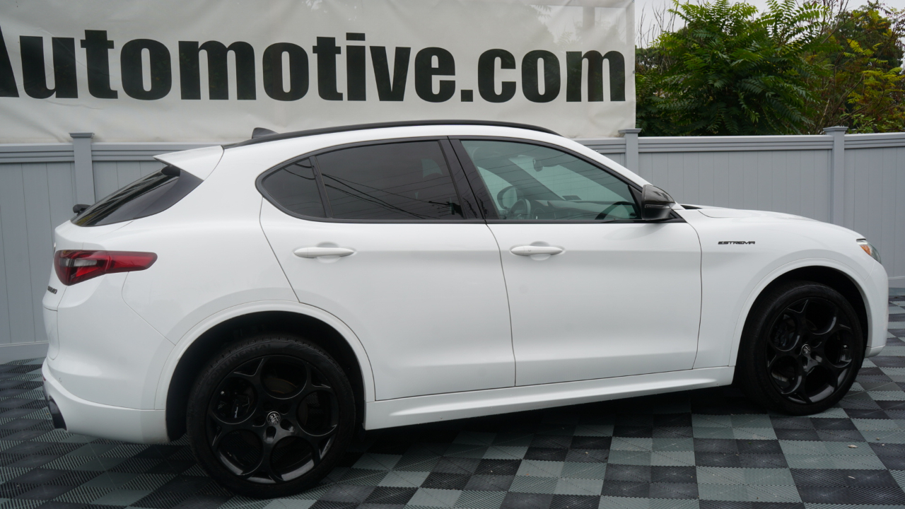 Alfa Romeo Stelvio Estrema AWD 2023
