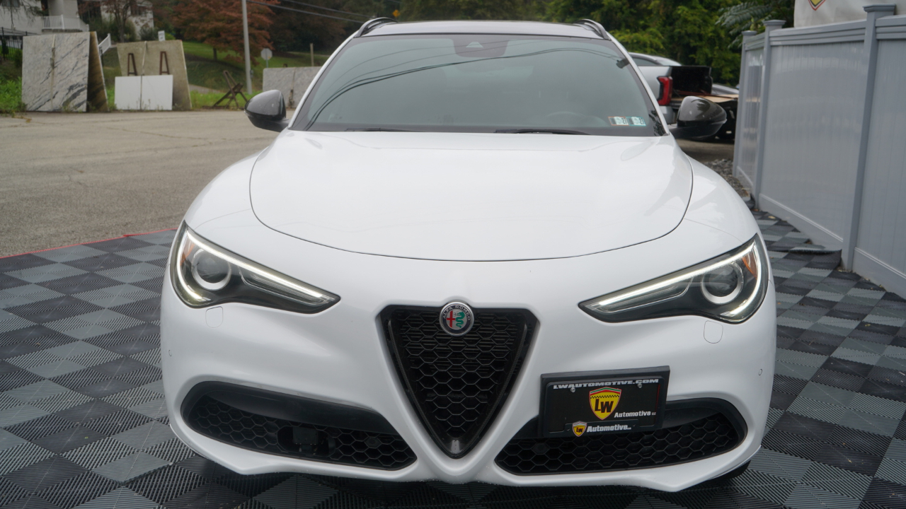 Alfa Romeo Stelvio Estrema AWD 2023