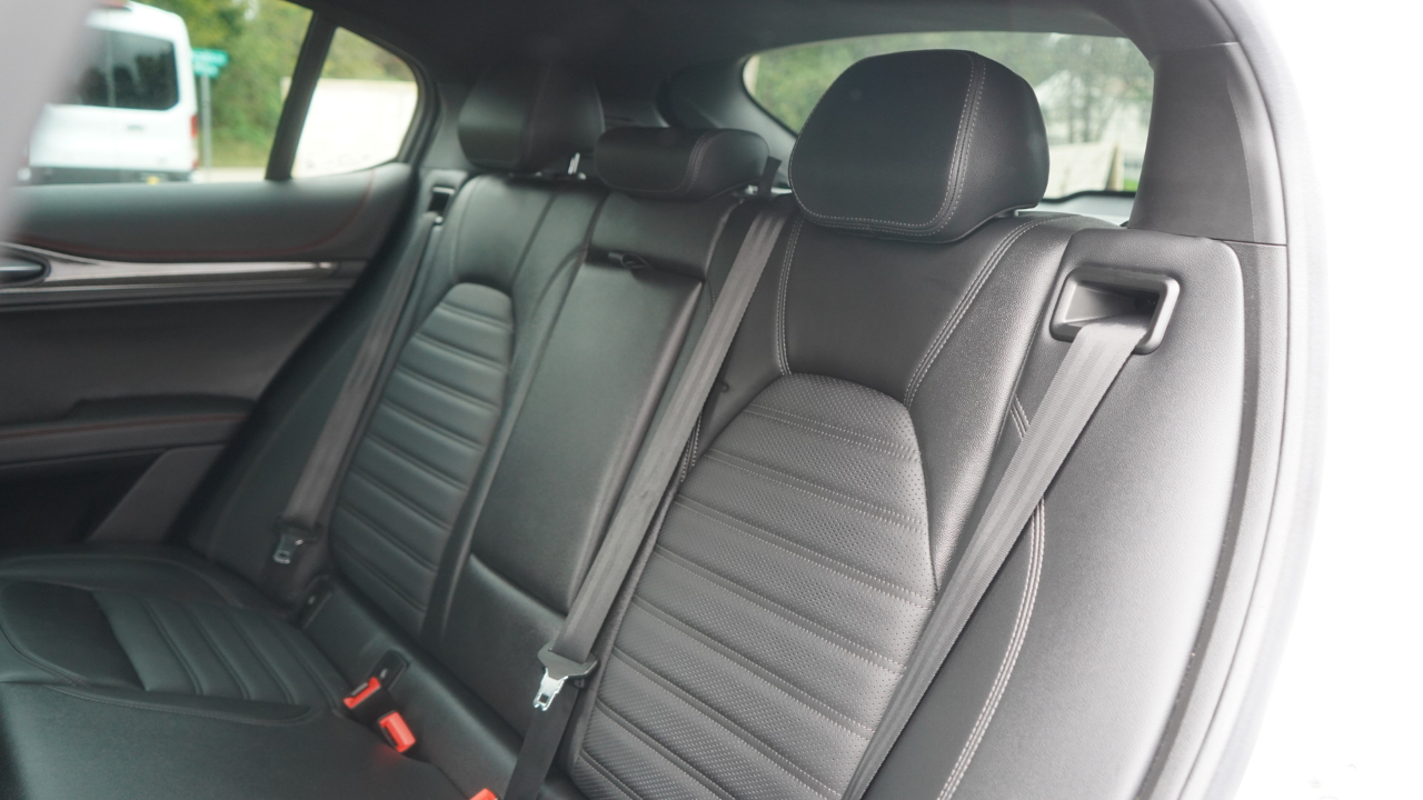 Alfa Romeo Stelvio Estrema AWD 2023