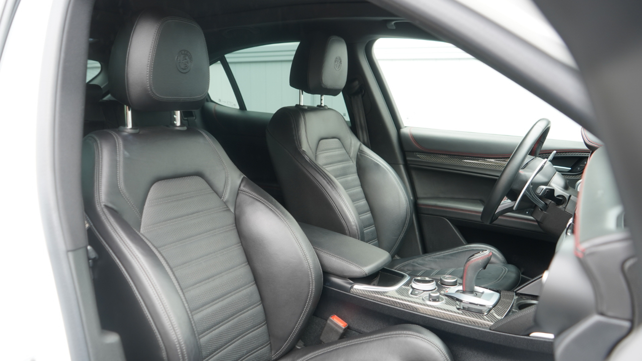 Alfa Romeo Stelvio Estrema AWD 2023