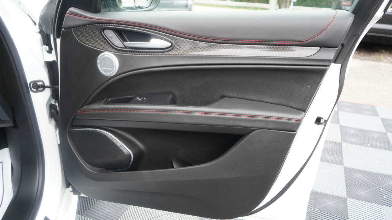 Alfa Romeo Stelvio Estrema AWD 2023