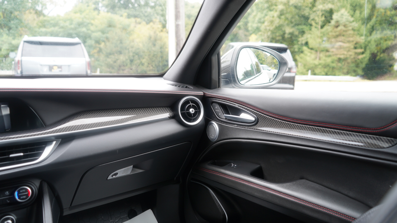 Alfa Romeo Stelvio Estrema AWD 2023