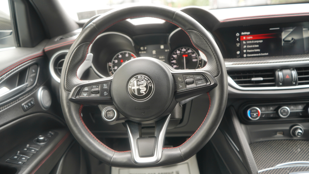 Alfa Romeo Stelvio Estrema AWD 2023