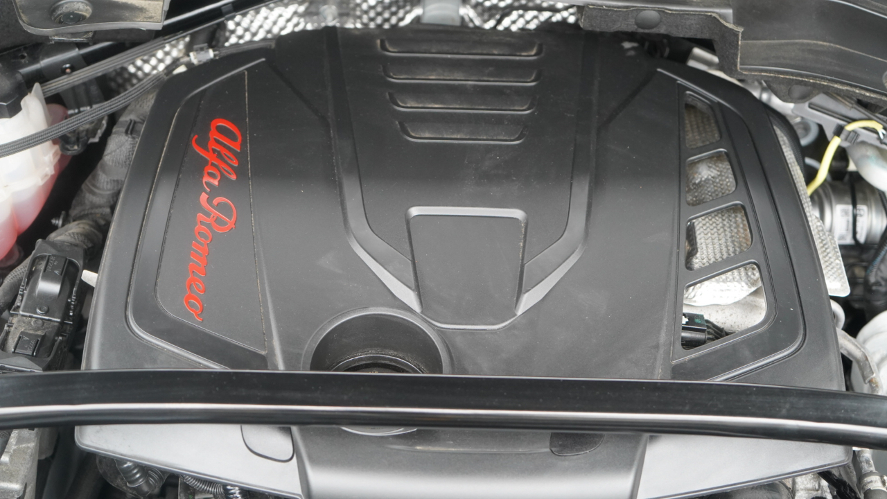 Alfa Romeo Stelvio Estrema AWD 2023