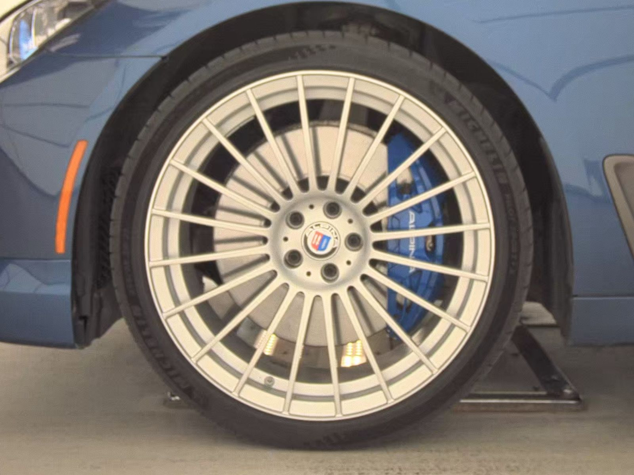 BMW 7 Series ALPINA B7 xDrive Sedan 2018