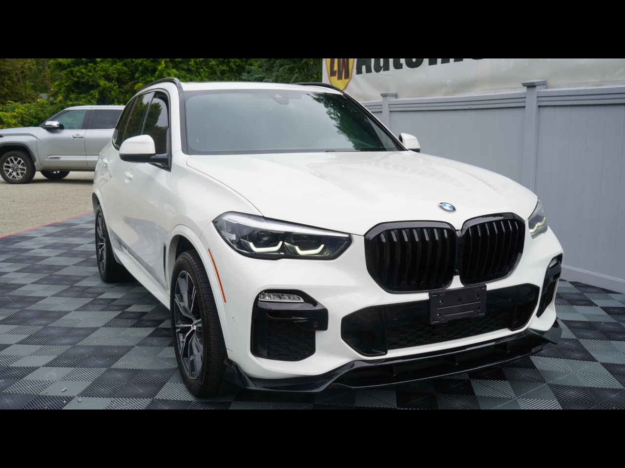 BMW X5 xDrive40i Sports Activity Vehicle 2019