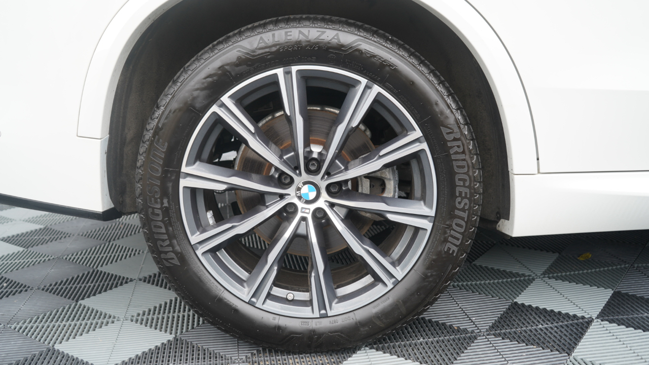 BMW X5 xDrive40i Sports Activity Vehicle 2019