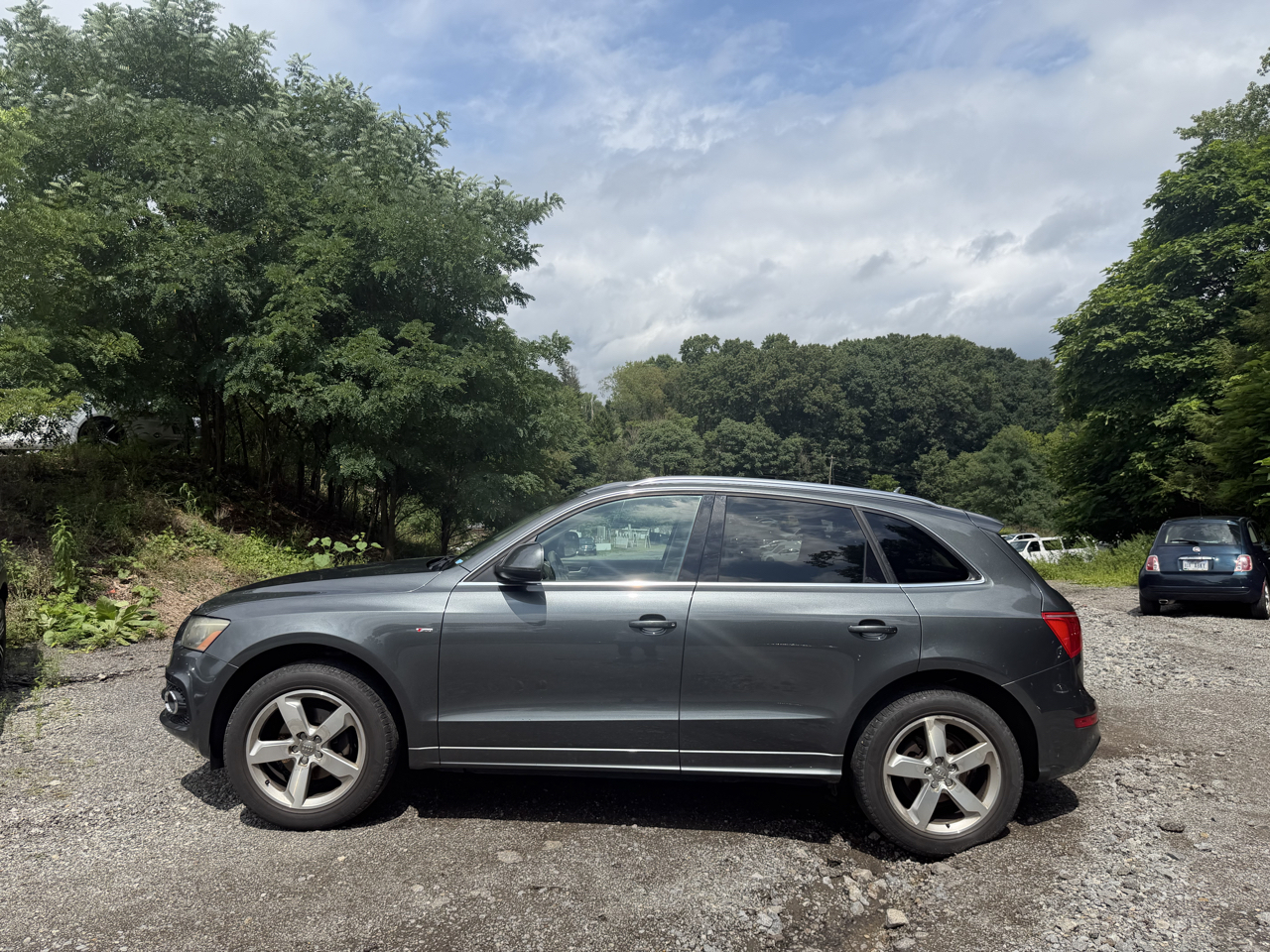 Audi Q5 quattro 4dr 3.2L Premium Plus 2012