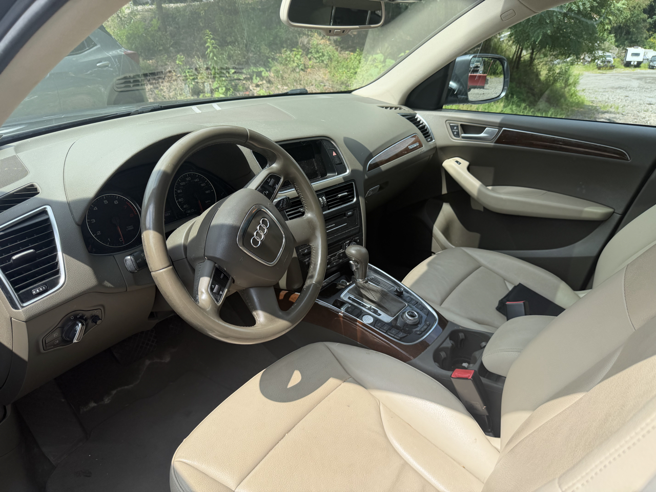 Audi Q5 quattro 4dr 3.2L Premium Plus 2012