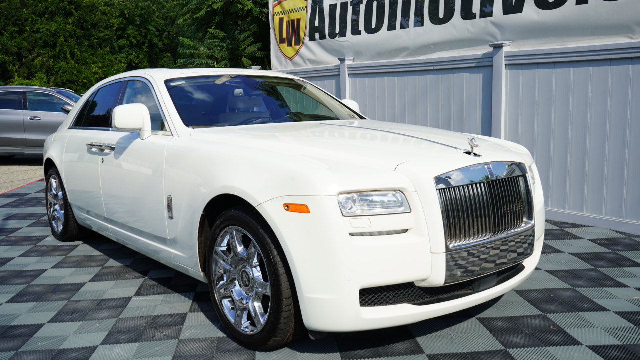 Rolls-Royce Ghost 4dr Sdn 2011