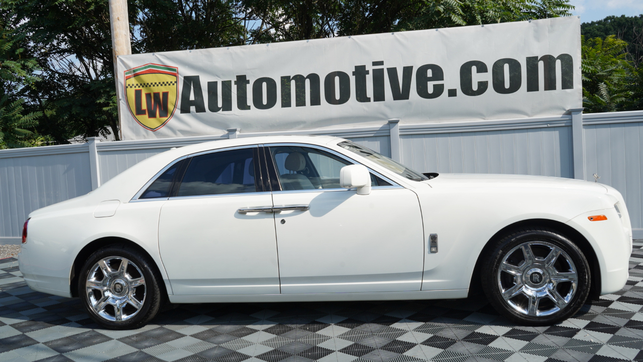 Rolls-Royce Ghost 4dr Sdn 2011
