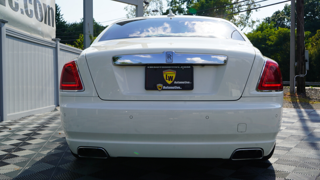 Rolls-Royce Ghost 4dr Sdn 2011