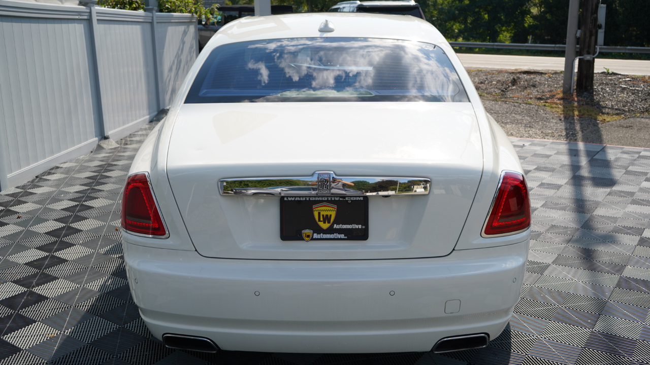 Rolls-Royce Ghost 4dr Sdn 2011