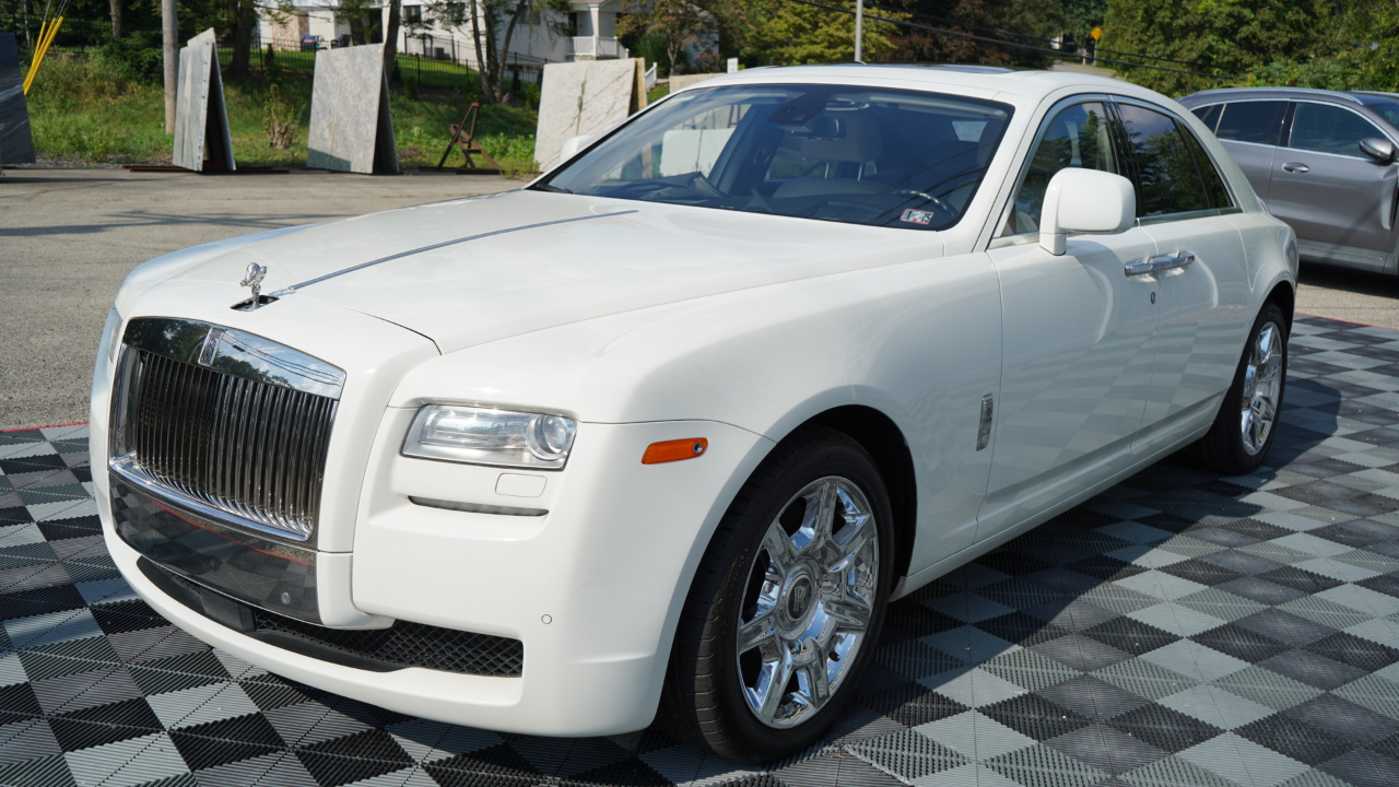 Rolls-Royce Ghost 4dr Sdn 2011