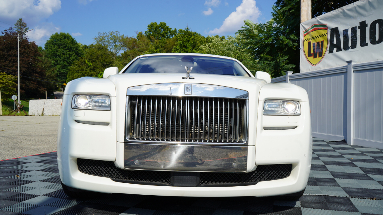 Rolls-Royce Ghost 4dr Sdn 2011