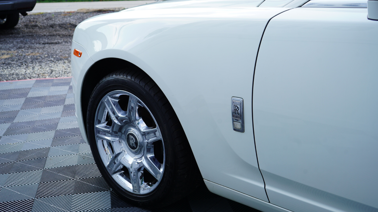 Rolls-Royce Ghost 4dr Sdn 2011