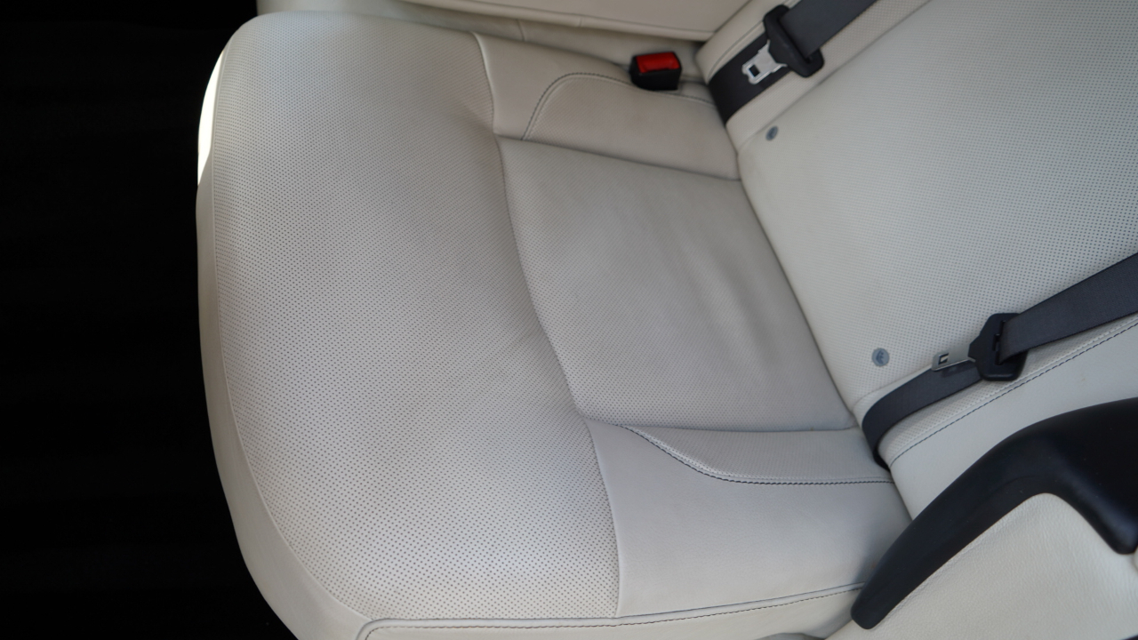 Rolls-Royce Ghost 4dr Sdn 2011