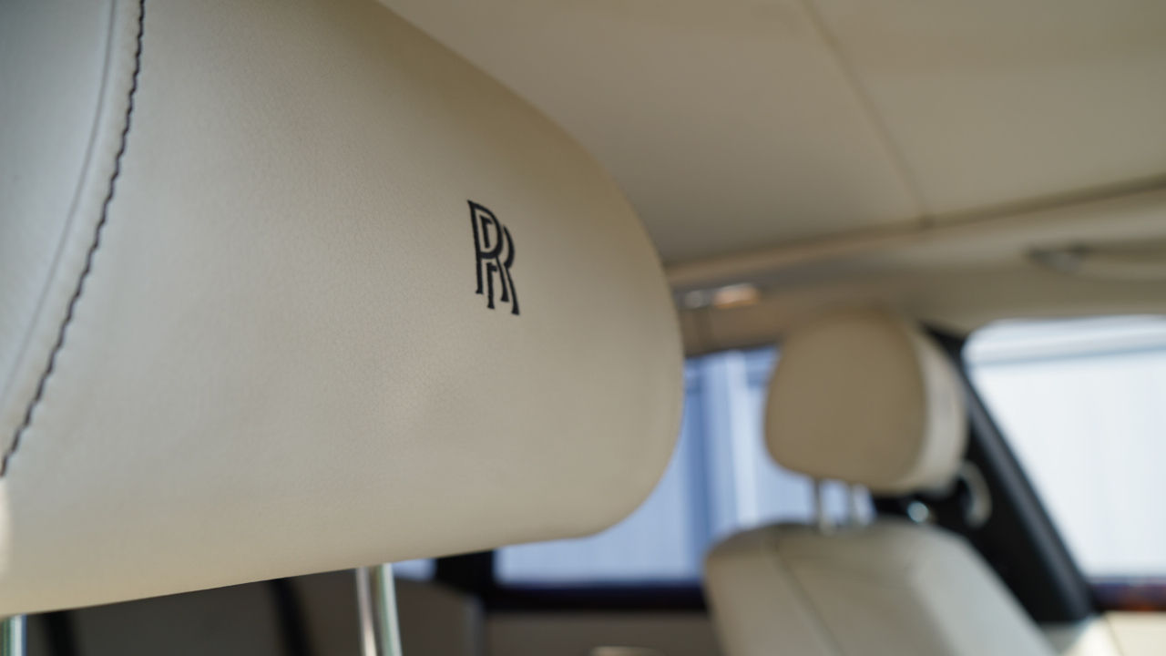 Rolls-Royce Ghost 4dr Sdn 2011