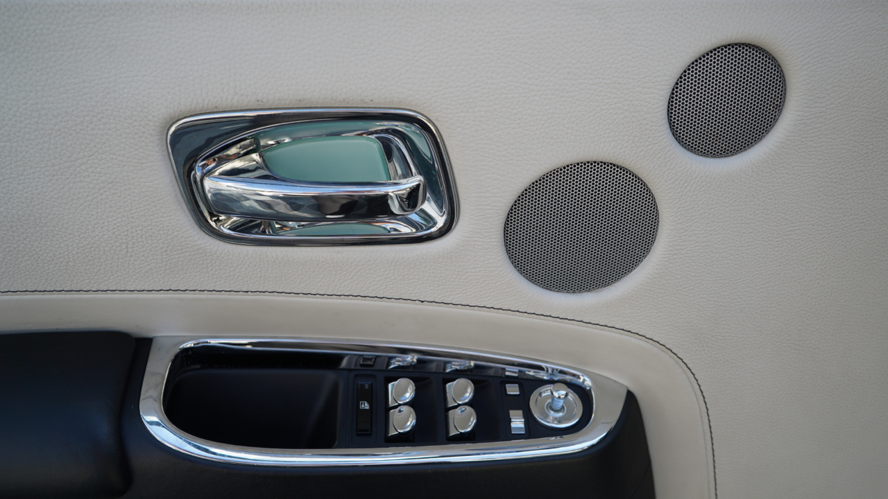 Rolls-Royce Ghost 4dr Sdn 2011